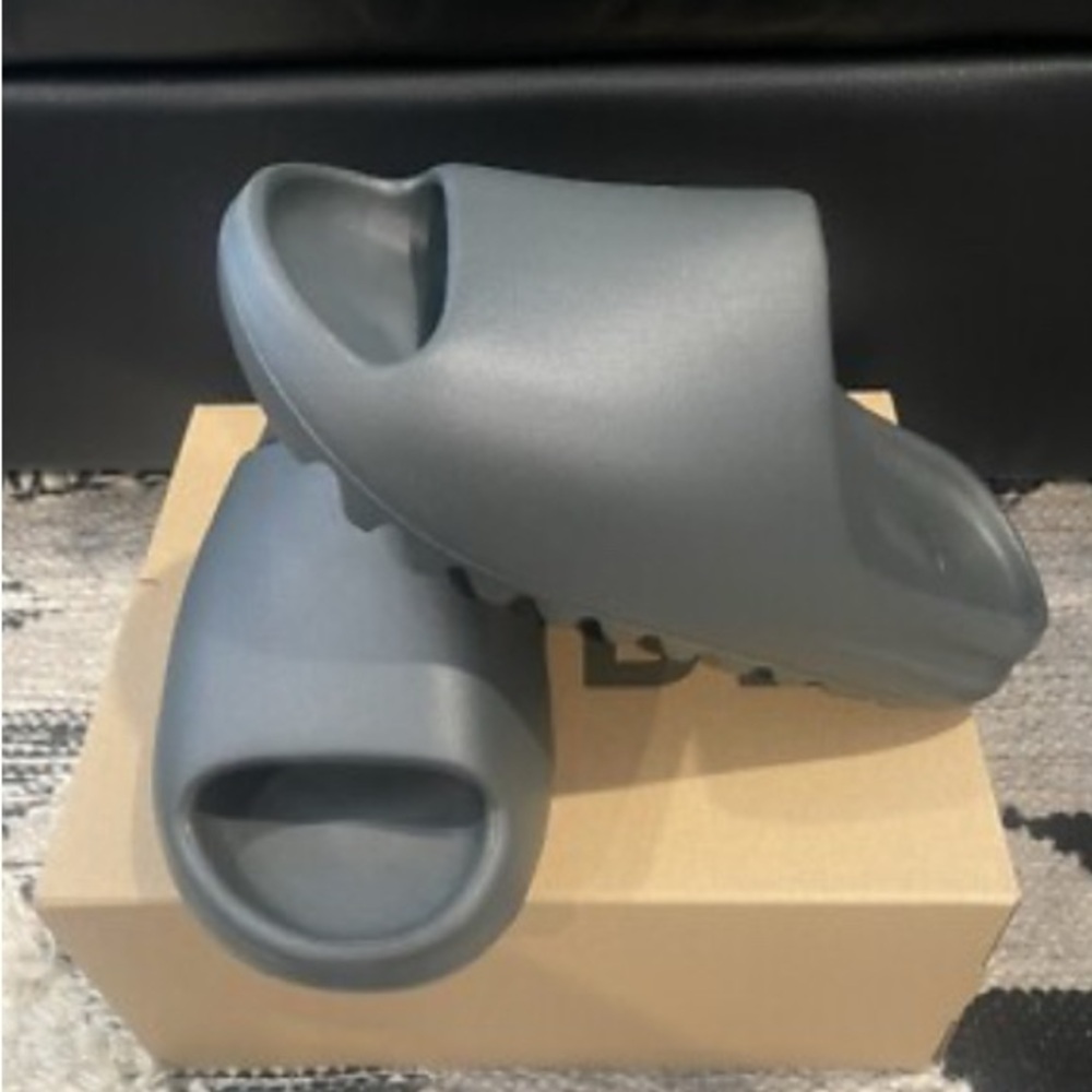 Yeezy Kids Slate Gray Slippers